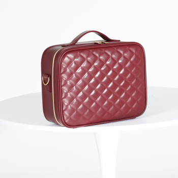 Valixhe Makeupi e vogel