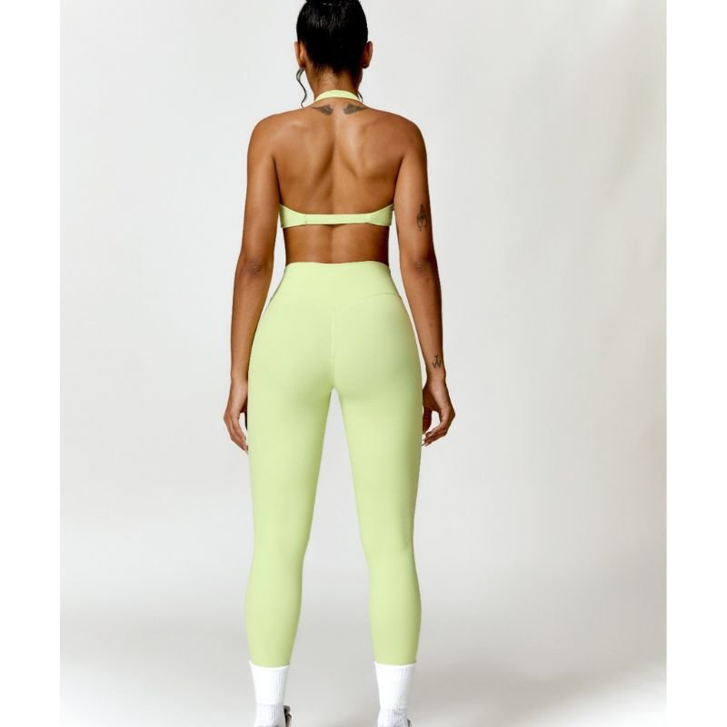 strece-jeshile-dizajn-i-fresket-i-perditeshem Streçe jeshile me bel të lartë, pamje nga përpara