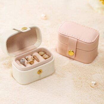 Organizues i vogël për unaza dhe vathë, ideal për udhëtime