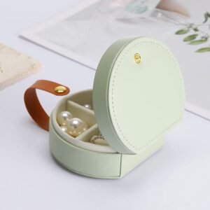 kuti-bizhuterish-per-udhetime